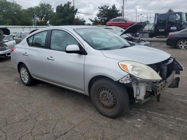 3N1CN7AP0CL918103 - 2012 NISSAN VERSA S Gümüş foto 4