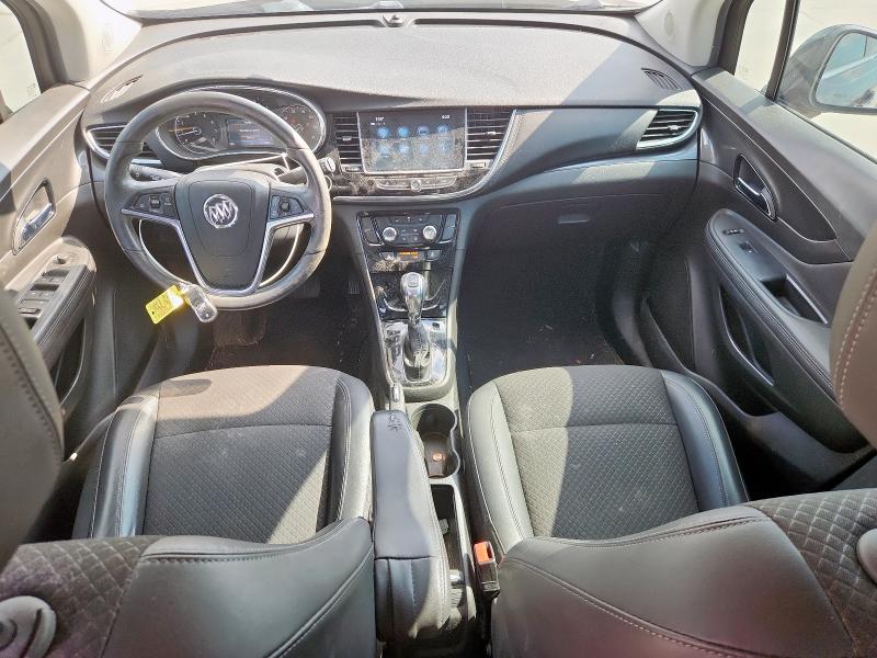 KL4CJASB3JB541994 - 2018 BUICK ENCORE PREFERRED 勃艮第红 照片 8