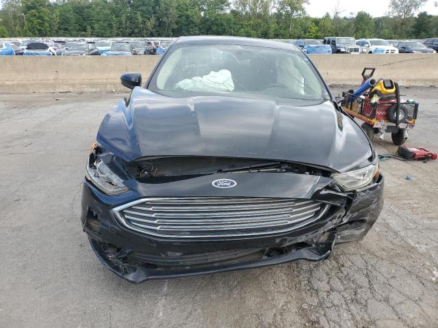 3FA6P0H78JR125598 - 2018 FORD FUSION SE Чорний фото 5