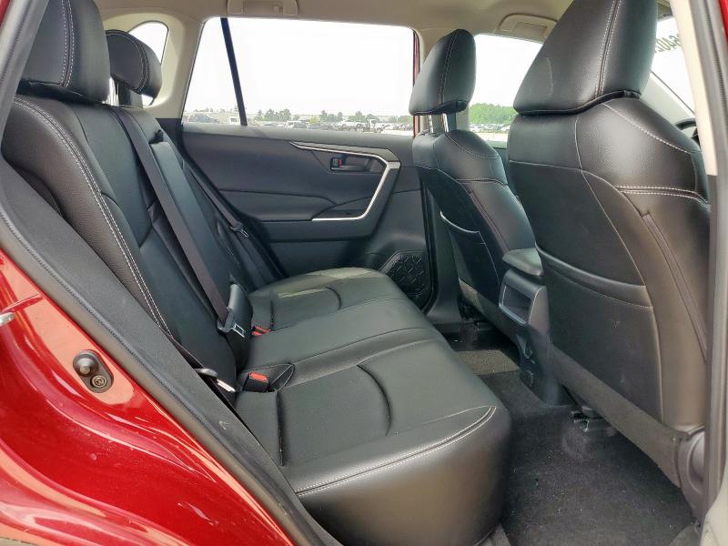 JTMH1RFV0MD068742 - 2021 TOYOTA RAV4 LE RED photo 11