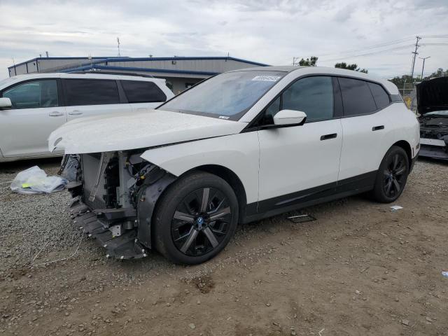 WB523CF09RCR57579 - 2024 BMW IX XDRIVE50 WHITE photo 1