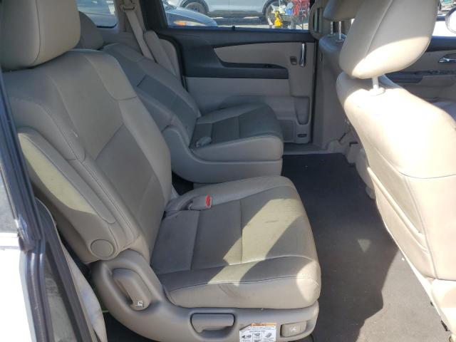 5FNRL5H62GB141703 - 2016 HONDA ODYSSEY EXL WHITE photo 11