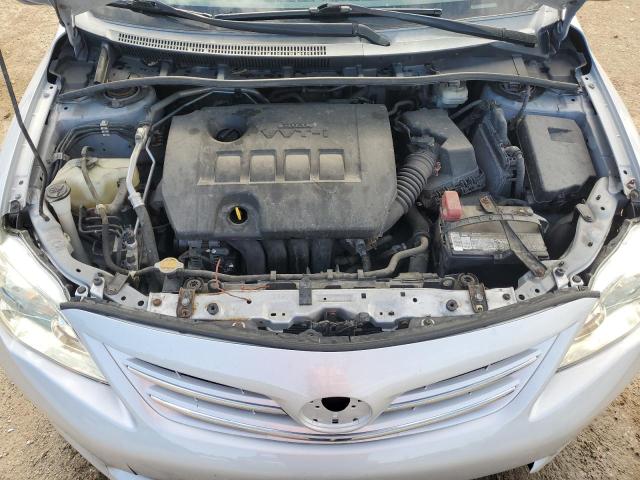 2T1BU4EE4DC090306 - 2013 TOYOTA COROLLA BASE Gümüş fotoğraf 11