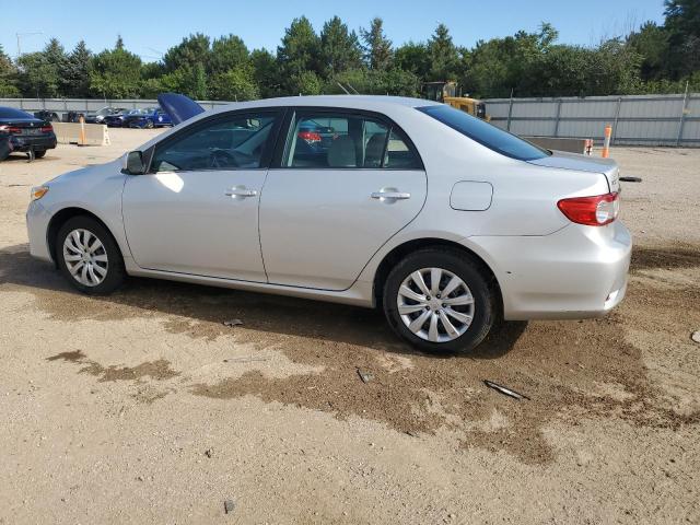 2T1BU4EE4DC090306 - 2013 TOYOTA COROLLA BASE Gümüş fotoğraf 2