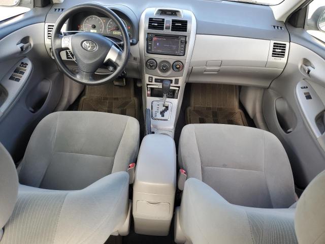 2T1BU4EE4DC090306 - 2013 TOYOTA COROLLA BASE Gümüş fotoğraf 8