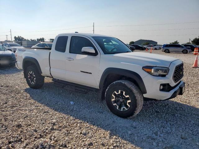 3TYSZ5AN0PT122391 - 2023 TOYOTA TACOMA ACCESS CAB WHITE photo 4