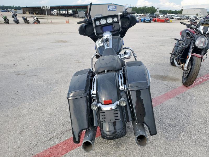 1HD1KBC11PB678025 - 2023 HARLEY-DAVIDSON FLHX BLACK photo 4