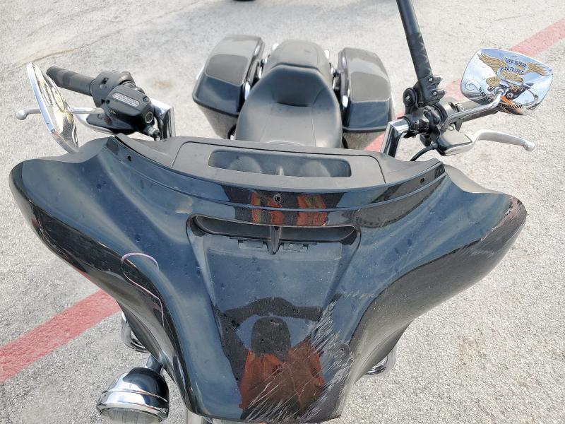 1HD1KBC11PB678025 - 2023 HARLEY-DAVIDSON FLHX BLACK photo 5