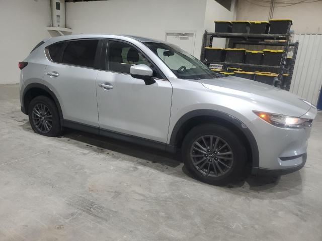 JM3KFACM9L0772455 - 2020 MAZDA CX-5 TOURING 银色 照片 4