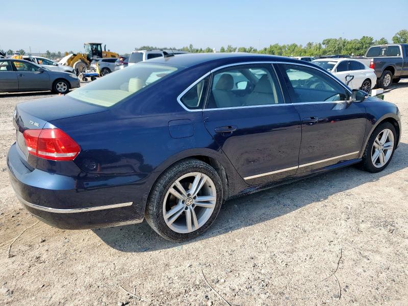 1VWCN7A37CC043458 - 2012 VOLKSWAGEN PASSAT SEL BLUE photo 3