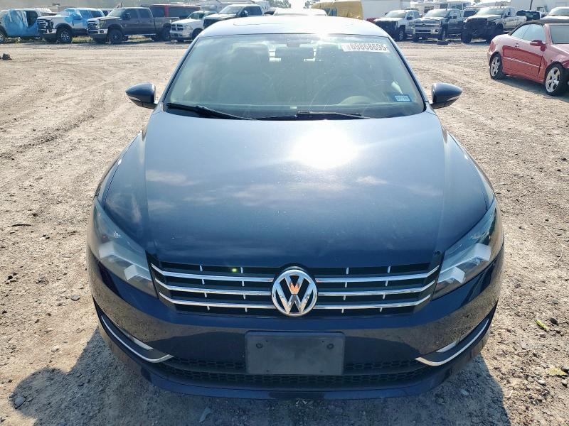 1VWCN7A37CC043458 - 2012 VOLKSWAGEN PASSAT SEL BLUE photo 5