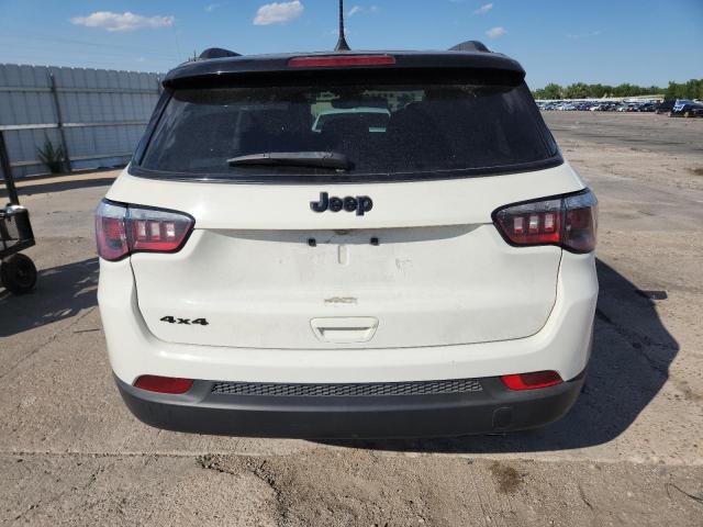 3C4NJDBB2JT394386 - 2018 JEEP COMPASS LATITUDE أبيض صورة 6