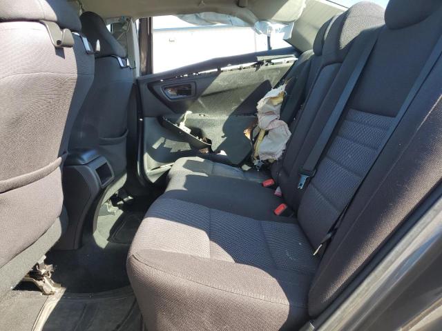 4T1BF1FK7GU526212 - 2016 TOYOTA CAMRY LE GRAY photo 10