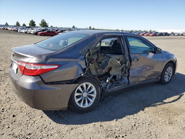 4T1BF1FK7GU526212 - 2016 TOYOTA CAMRY LE GRAY photo 3
