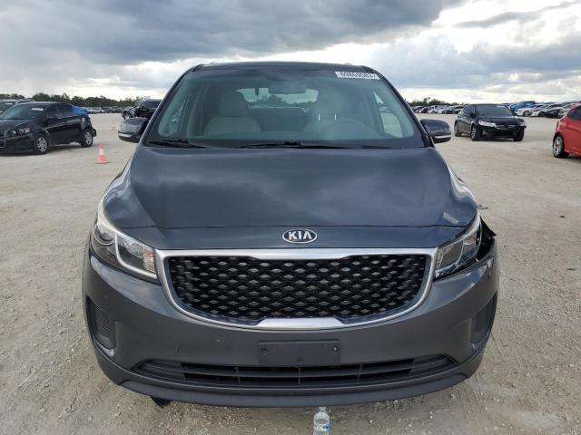 KNDMB5C12G6201029 - 2016 KIA SEDONA LX GRAY photo 5