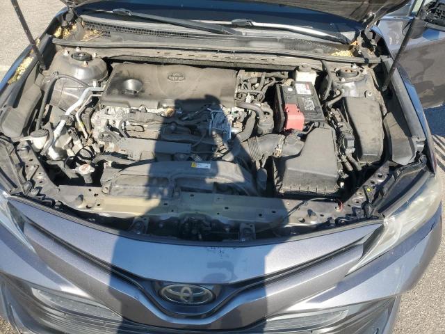4T1B11HKXJU103630 - 2018 TOYOTA CAMRY L ნაცრისფერი ფოტო 11