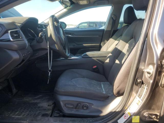 4T1B11HKXJU103630 - 2018 TOYOTA CAMRY L ნაცრისფერი ფოტო 7