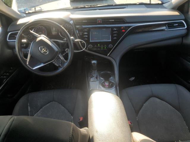 4T1B11HKXJU103630 - 2018 TOYOTA CAMRY L ნაცრისფერი ფოტო 8