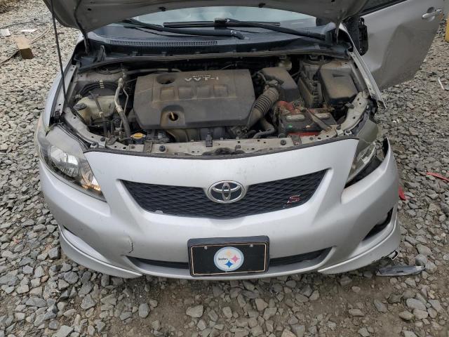 1NXBU4EE0AZ217837 - 2010 TOYOTA COROLLA BASE SILVER photo 11