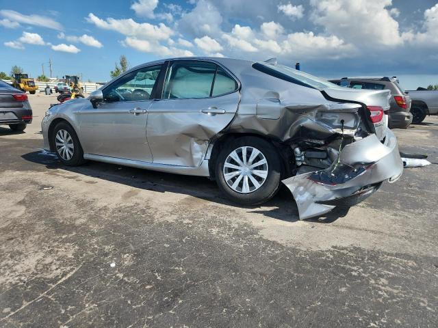 4T1B31HK3KU514041 - 2019 TOYOTA CAMRY LE SILVER photo 2