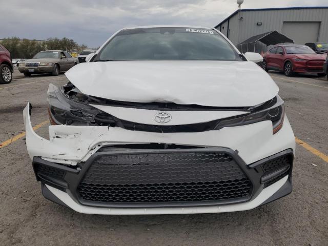 JTDS4MCE2MJ079943 - 2021 TOYOTA COROLLA SE WHITE photo 5