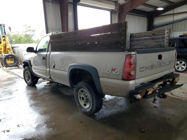 1GCHK24U65E335229 - 2005 CHEVROLET SILVERADO K2500 HEAVY DUTY BEIGE photo 2