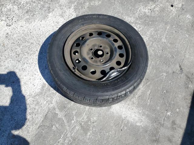 2G2WP522851206328 - 2005 PONTIAC GRAND PRIX GRAY photo 12