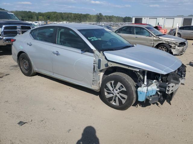 1N4BL4BV1LC173339 - 2020 NISSAN ALTIMA S SILVER photo 4