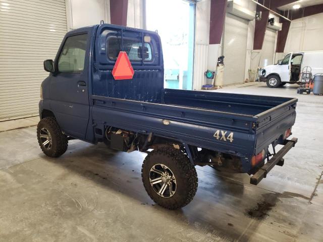 U72T0004776 - 2004 NISSAN TRUCK BLUE photo 3