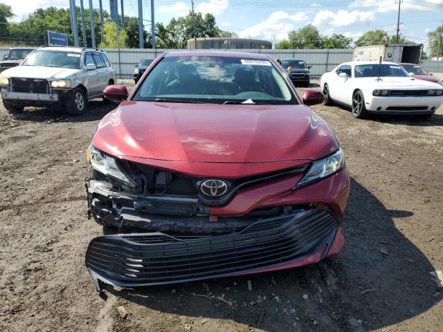 4T1B11HK9JU556489 - 2018 TOYOTA CAMRY L RED photo 5