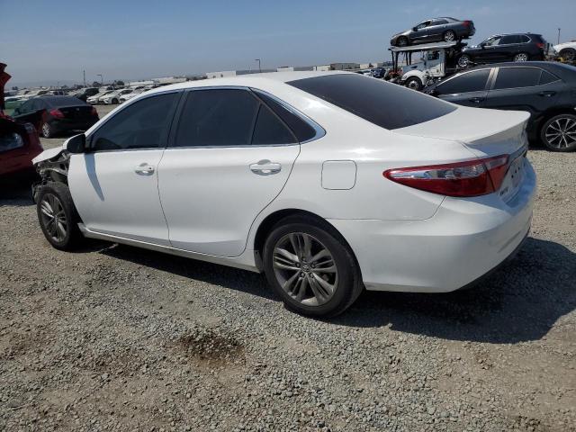 4T1BF1FK6FU043812 - 2015 TOYOTA CAMRY LE WHITE photo 2