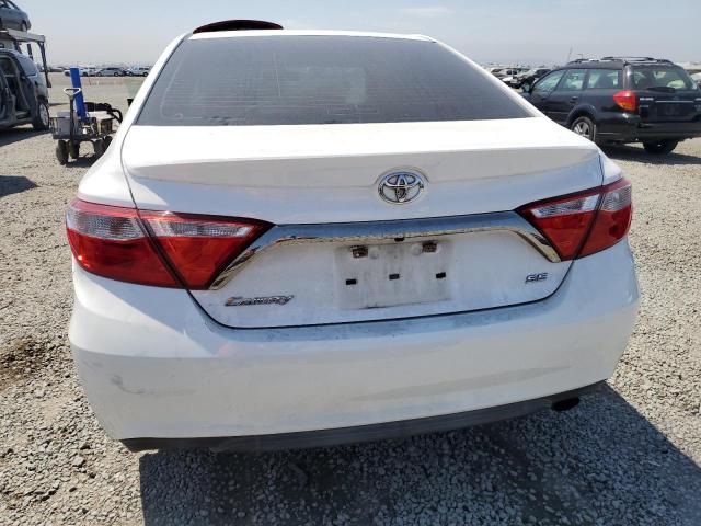 4T1BF1FK6FU043812 - 2015 TOYOTA CAMRY LE WHITE photo 6