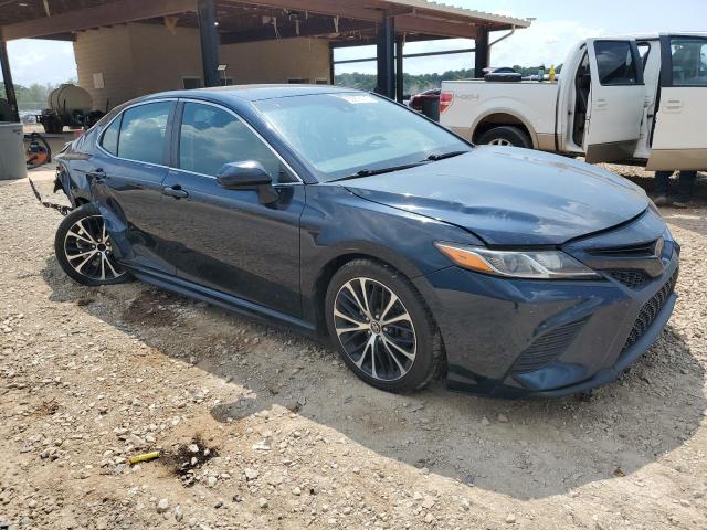 4T1B11HK3JU629050 - 2018 TOYOTA CAMRY L BLUE photo 4