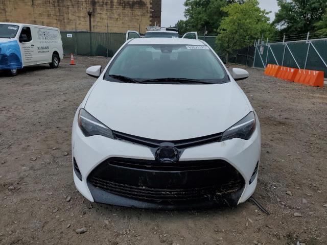 2T1BURHE2JC081608 - 2018 TOYOTA COROLLA L 白色 照片 5