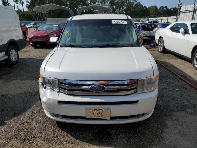 2FMDK52C29BA19978 - 2009 FORD FLEX SEL WHITE photo 5