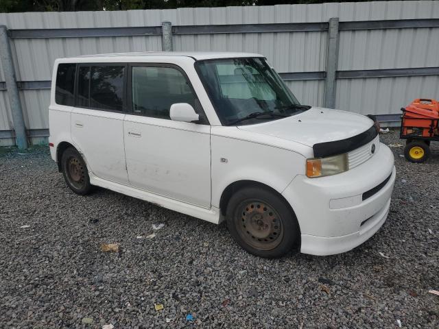 JTLKT324564096733 - 2006 TOYOTA SCION XB WHITE photo 4