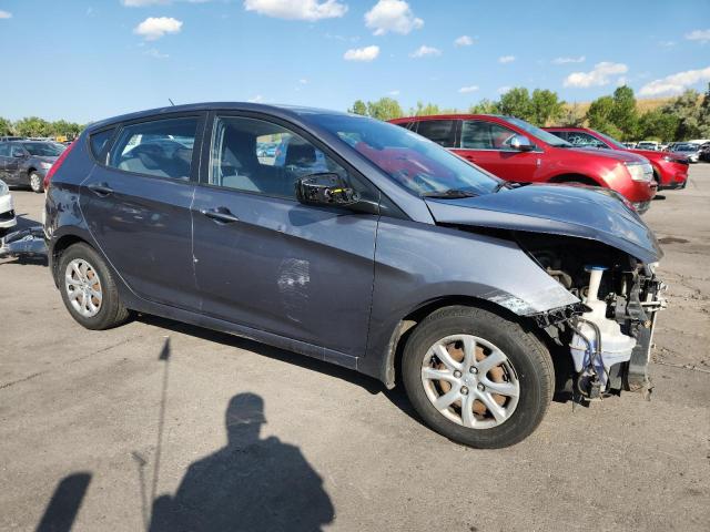 KMHCT5AE1DU082262 - 2013 HYUNDAI ACCENT GLS 灰色 照片 4