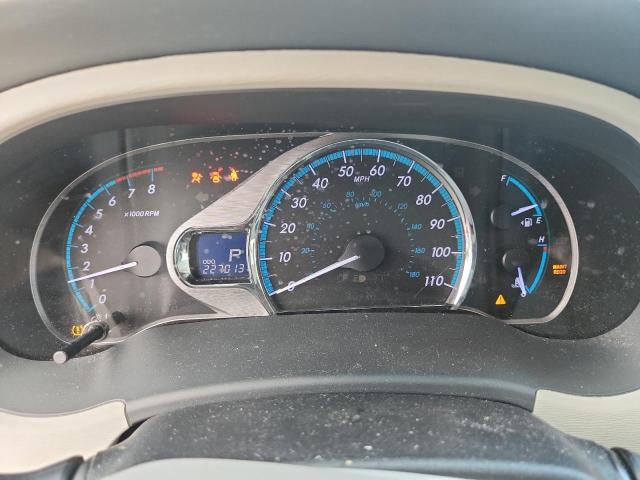 5TDYK3DC8CS274048 - 2012 TOYOTA SIENNA XLE GRAY photo 9