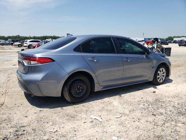 5YFEPMAE3NP381648 - 2022 TOYOTA COROLLA LE BLUE photo 3
