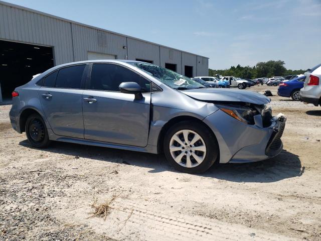 5YFEPMAE3NP381648 - 2022 TOYOTA COROLLA LE BLUE photo 4