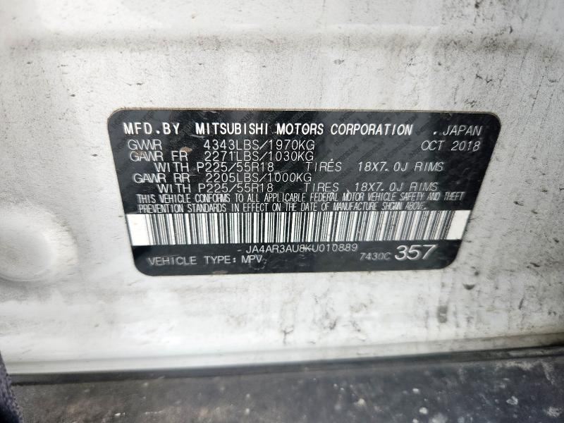 JA4AR3AU8KU010889 - 2019 MITSUBISHI OUTLANDER ES Weiß Foto 13