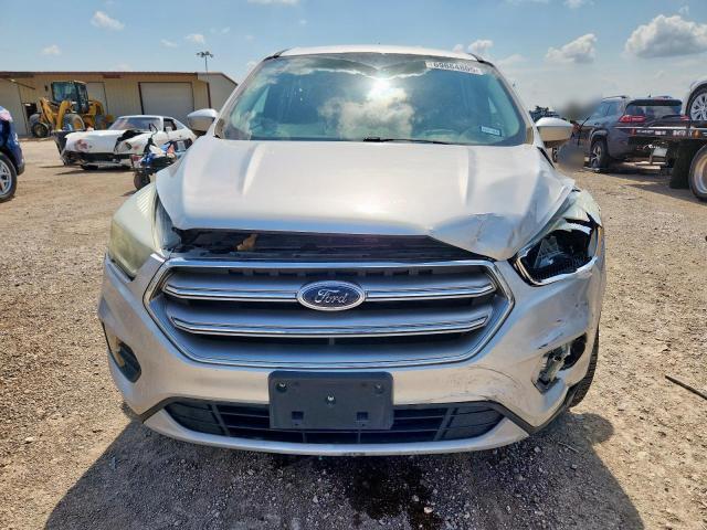 1FMCU0GD8HUC48989 - 2017 FORD ESCAPE SE SILVER photo 5