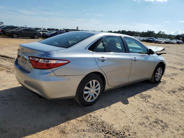 4T1BF1FK8HU754561 - 2017 TOYOTA CAMRY LE SILVER photo 3