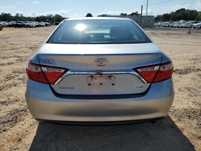 4T1BF1FK8HU754561 - 2017 TOYOTA CAMRY LE SILVER photo 6