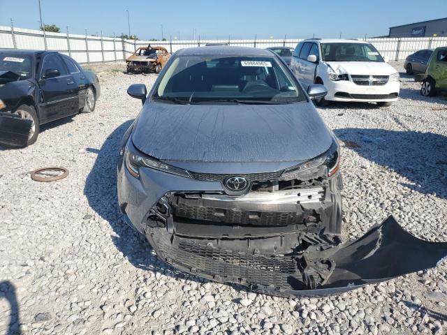 5YFEPRAE4LP024098 - 2020 TOYOTA COROLLA LE Графитовый фото 5