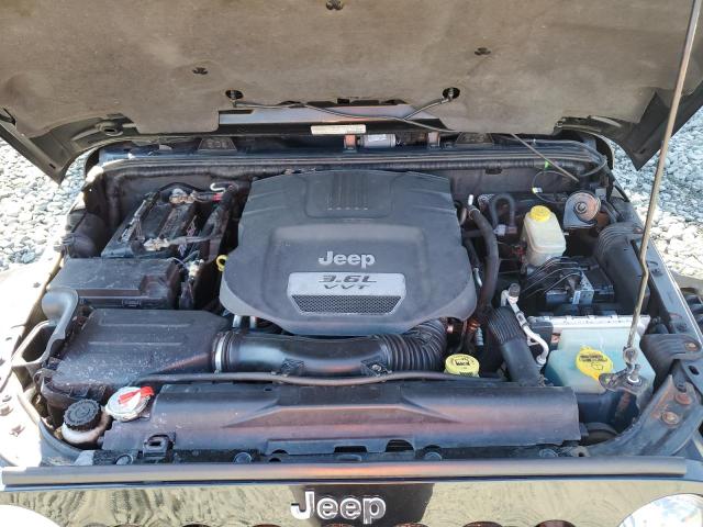 1C4BJWEG8DL574929 - 2013 JEEP WRANGLER U SAHARA Qara foto 11