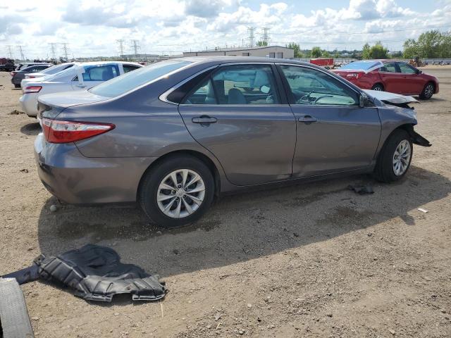 4T4BF1FK1GR525367 - 2016 TOYOTA CAMRY LE GRAY photo 3