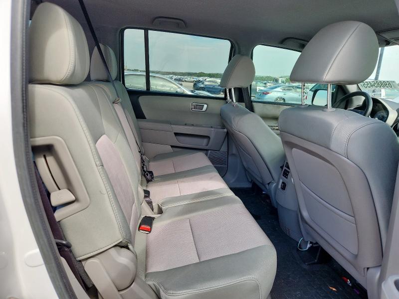 5FNYF3H4XFB032040 - 2015 HONDA PILOT EX 白色 照片 11