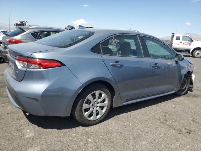 5YFEPMAE1NP277725 - 2022 TOYOTA COROLLA LE ვერცხლისფერი ფოტო 3