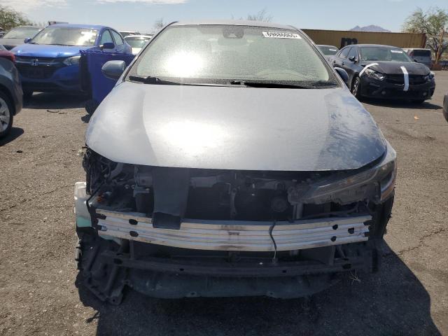 5YFEPMAE1NP277725 - 2022 TOYOTA COROLLA LE ვერცხლისფერი ფოტო 5